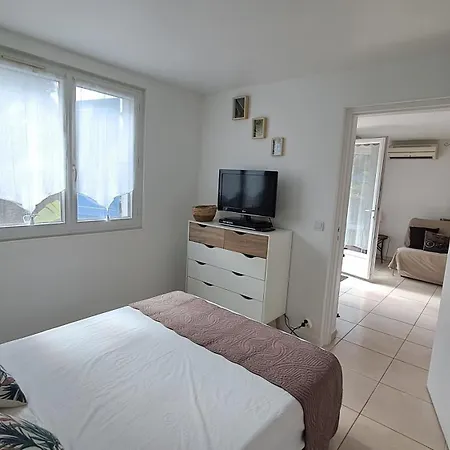 Dans Port 2 Apartment *